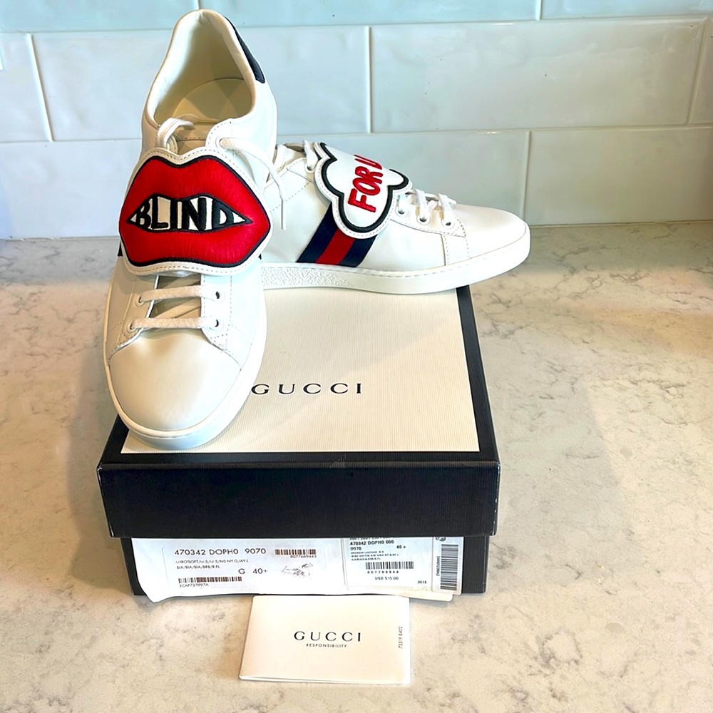 Authentic new Gucci white 470342